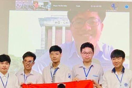 6/6 học sinh Việt Nam giành huy chương tại Olympic Toán học quốc tế 2021