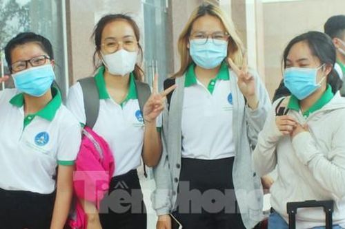 Hàng chục sinh viên ĐH Tây Nguyên lên đường chi viện cho Bình Dương
