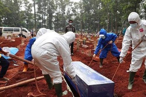Số ca mắc mới COVID-19 toàn cầu tăng trở lại, Mỹ hơn 60.000 ca/ngày