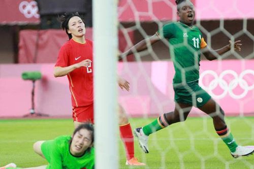 Hòa 'điên rồ', tuyển nữ Trung Quốc nguy cơ bị loại sớm ở Olympic