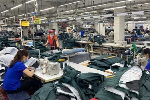 TP.HCM gỡ vướng cho doanh nghiệp thực hiện '3 tại chỗ'