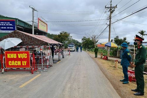 Những chiến sỹ ''sao vuông'' ngày đêm thầm lặng trên tuyến đầu