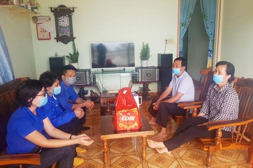 Huyện Đoàn Di Linh ra quân Ngày Chủ nhật xanh