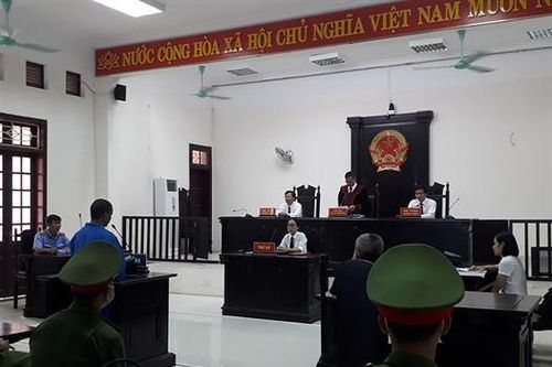 Bản án thấu tình đạt lý