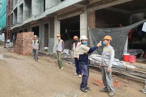 Dừng thi công tại các công trình xây dựng dân dụng tại Hà Nội