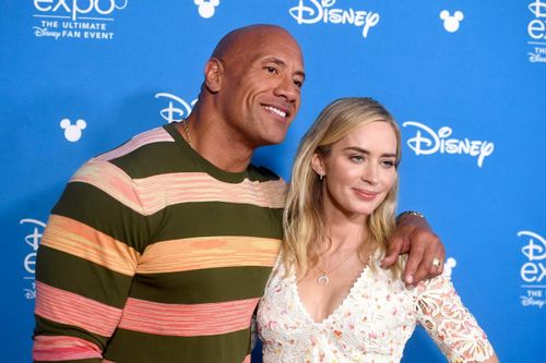 Emily Blunt: 'Chồng không ghen khi tôi hôn The Rock'