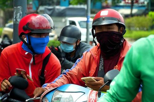 Công an quận 7 bác thông tin 12 shipper dương tính với nCoV