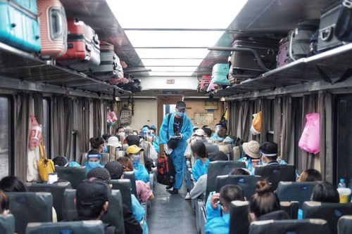 Chuyến tàu 0 đồng đưa người Hà Tĩnh rời tâm dịch