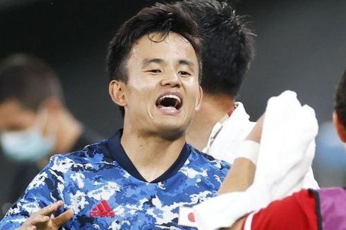 Kubo tỏa sáng giúp Nhật Bản dẫn đầu bảng ở Olympic