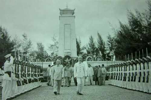Tấm lòng của Bác Hồ với thương binh, liệt sĩ