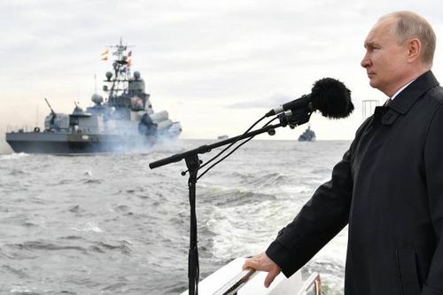 Putin: Hải quân Nga có thể thực hiện các 'cuộc tấn công không thể ngăn cản'