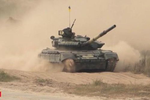 Xe tăng T-64 Ukraine nã nhầm đạn vào khu dân cư