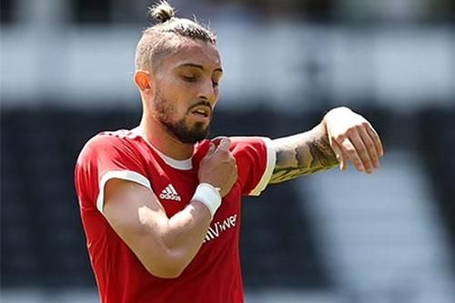 Telles chấn thương, Man United đau đầu với vị trí hậu vệ trái