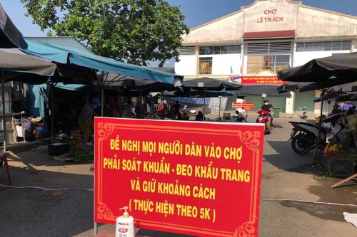 Tạm dừng kinh doanh chợ Lệ Trạch vì 1 tiểu thương nghi ngờ mắc Covid-19