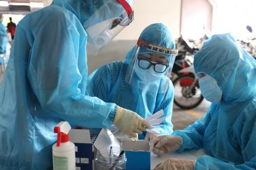 TP.HCM: Tình nguyện viên tham gia công tác phòng, chống dịch sẽ được hỗ trợ tiêm vắc xin