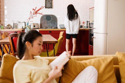Đi qua mùa dịch cùng 'người lạ' trong chung cư TP.HCM