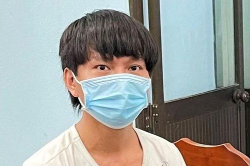 Người đàn ông quay nhiều clip 'nóng' với thiếu nữ 15 tuổi