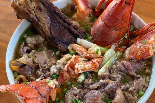 Phở tôm hùm giá 79 USD của đầu bếp gốc Việt