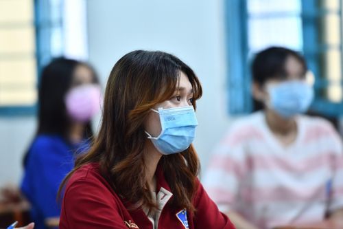 Bộ GD&ĐT lý giải phổ điểm Tiếng Anh có 2 đỉnh