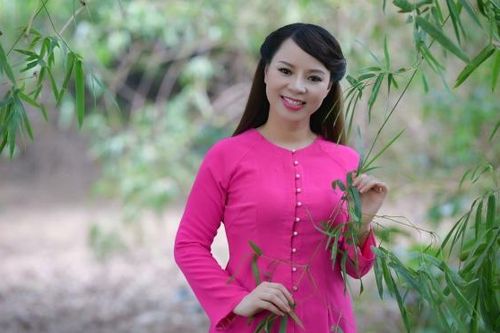 Ca sĩ Lê Hương Huệ phát hành album 'Tình ca người lính'