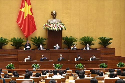 Kiểm soát dịch bệnh, phát triển kinh tế