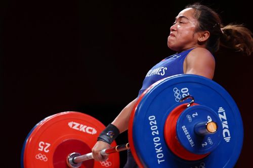 Nữ đô cử 30 tuổi giành huy chương vàng Olympic lịch sử cho Philippines