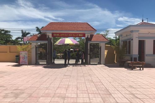 Nam sinh trường huyện Hải Phòng đỗ thủ khoa toàn quốc khối A
