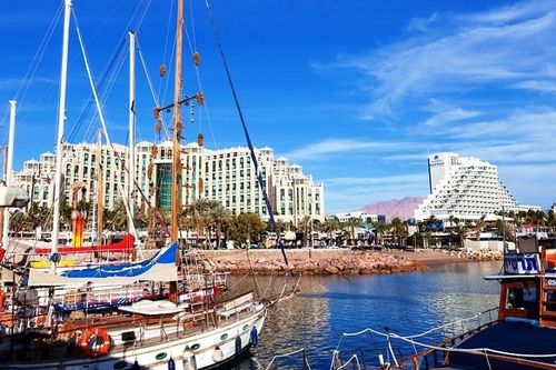 Vì sao Israel ra lệnh đóng băng một thỏa thuận ký với UAE sau 'hòa bình'?