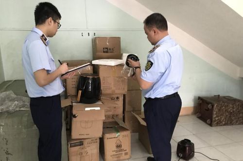 Lào Cai: Phát hiện cơ sở chuyên bán nồi chiên không dầu nhập lậu