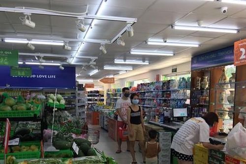 2 ngày Hà Nội áp dụng Chỉ thị 16, một số mặt hàng chậm lên kệ vì 'tắc' lưu thông