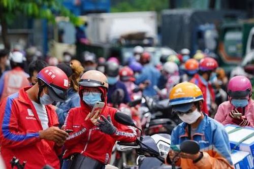 TPHCM siết hoạt động shipper, nhiều người bị phạt vì không vận chuyển hàng hóa thiết yếu