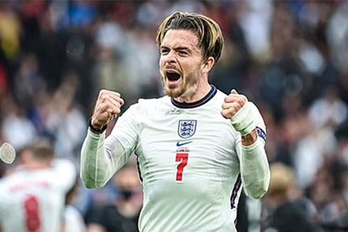 Aston Villa nâng lương Grealish lên 200.000 bảng/tuần nhằm phá Man City