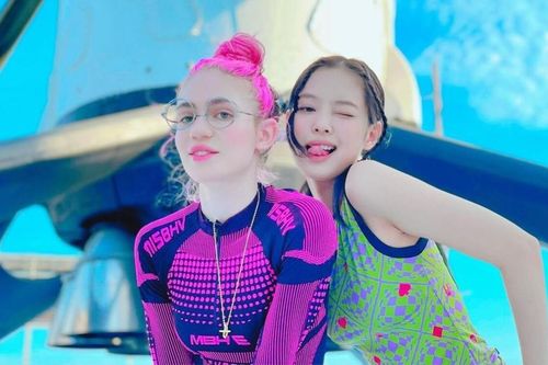Jennie (BlackPink) nổi bật trong bộ ảnh chụp cùng người tình tỉ phú Elon Musk