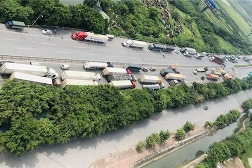 Giải pháp chống dịch cực đoan khiến doanh nghiệp gặp khó