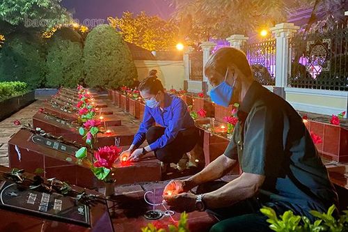 Thắp nến tri ân các Anh hùng Liệt sỹ, Thanh niên xung phong