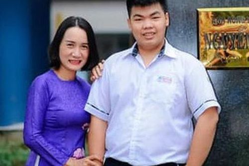 'Chàng mập' 100kg giành điểm 10 môn Văn tốt nghiệp THPT với 14 trang giấy thi