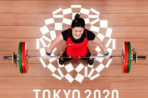 Phần thi của Hoàng Thị Duyên ở chung kết cử tạ Olympic