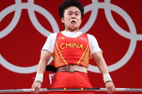 Người Trung Quốc nổi giận vì nhà vô địch Olympic bị chụp ảnh xấu
