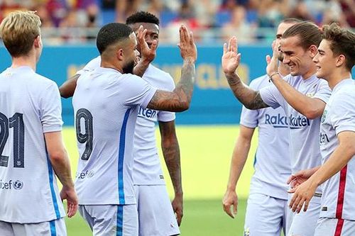 Barcelona: Memphis Depay tìm cách sống chung với Messi