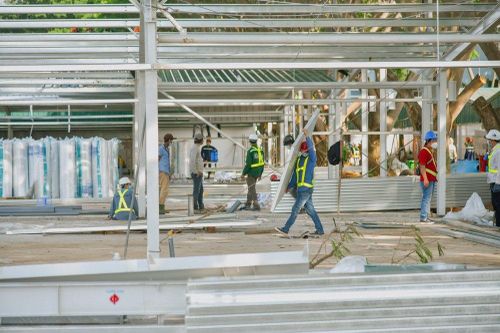 Cách làm sáng tạo thần tốc xây dựng bệnh viện dã chiến tại TPHCM