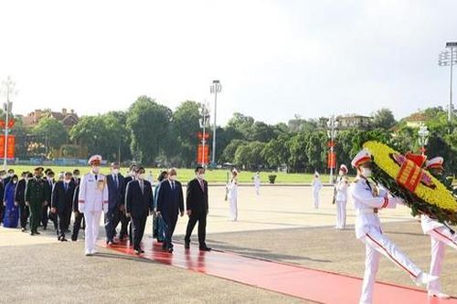 Lãnh đạo Đảng, Nhà nước vào Lăng viếng Chủ tịch Hồ Chí Minh