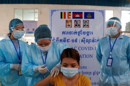 Mỗi ngày vài trăm ca nhập cảnh, Campuchia lo ngại 'làn sóng Delta' từ nước ngoài