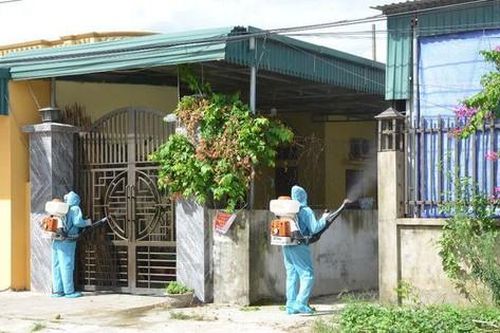 Bé 2 tuổi đi xe riêng từ TP Hồ Chí Minh về Thanh Hóa dương tính SARS-CoV-2