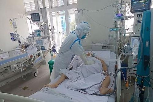 Xúc động tâm thư của bệnh nhân F0 gửi y, bác sĩ tuyến đầu chống dịch