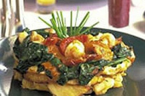 Món bánh tôm đặc sản còn ngon và đắt gấp trăm lần bánh tôm Hồ Tây