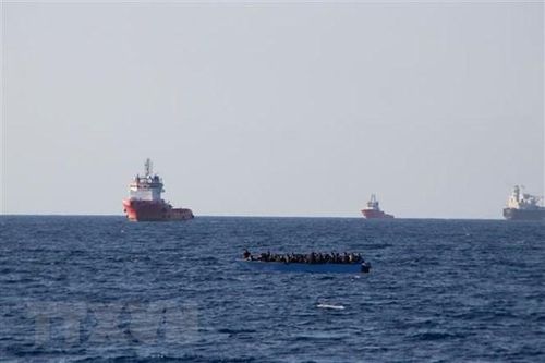 Đắm thuyền ngoài khơi Libya, ít nhất 57 người thiệt mạng