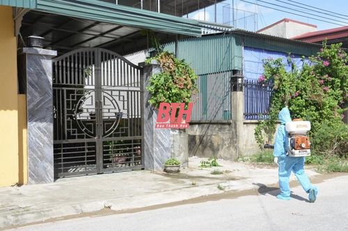 Đánh giá nguy cơ dịch COVID-19 tại khu vực phong tỏa tạm thời trên địa bàn thôn Minh Hòa và Hòa Triều, xã Tiến Nông ở mức 'Bình thường mới'