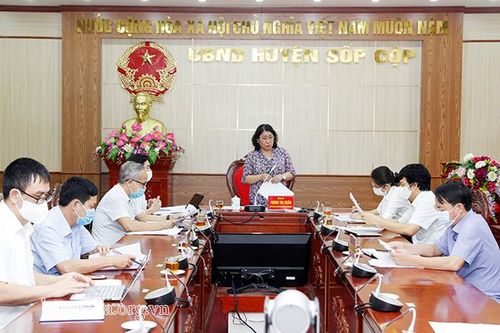 Đồng chí Phó Chủ tịch Thường trực UBND tỉnh làm việc với huyện Sông Mã và Sốp Cộp