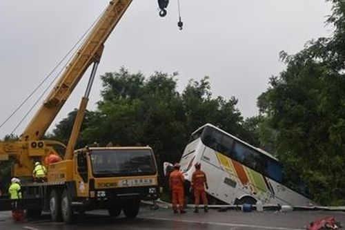 Tai nạn xe bus nghiêm trọng tại Trung Quốc, ít nhất 13 người thiệt mạng