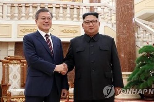 Hàn - Triều khôi phục đường dây nóng sau 13 tháng đóng băng